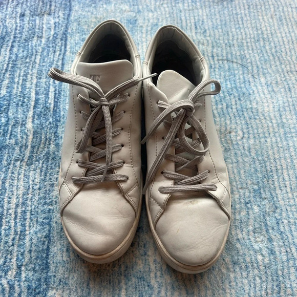 Thousand Fell Women’s Recyclable Low Rise Sneaker Size 9 - Picture 2 of 7